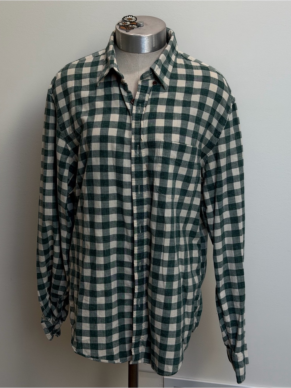 🍂 Classic Fall versatile Must-Have 
Classic Green and White Check Flannel Shirt